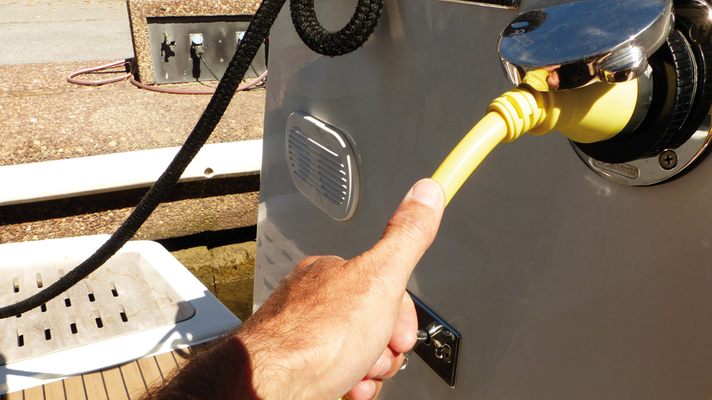 Plus les chargeurs sont puissants, plus le câble d’alimentation au quai doit avoir une section importante.