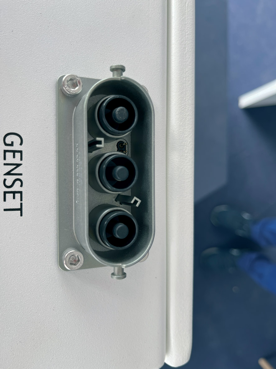 Sur la deuxième génération du système Joool, les connectiques ont été modifiées. 