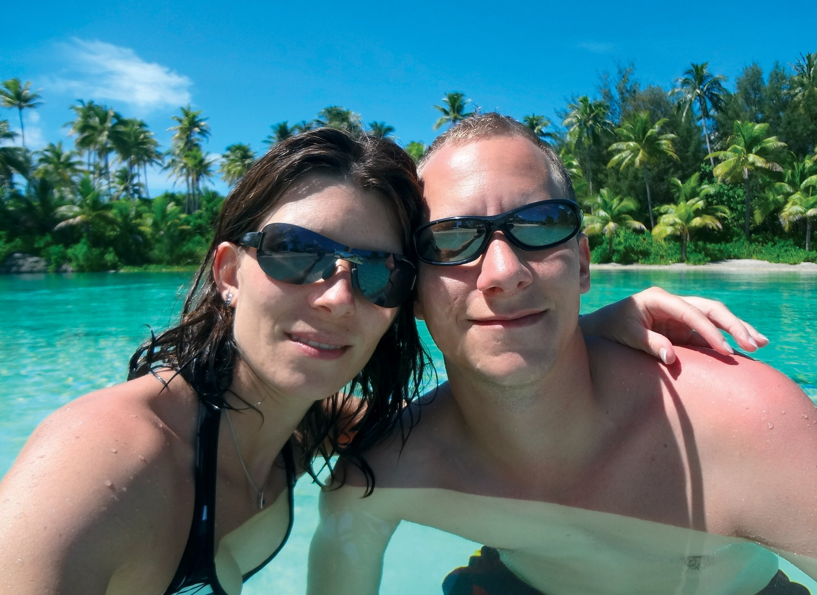 C’est le voyage de noces à Tahiti qui a déclenché le projet de vie à bord d’un voilier – il faudra attendre 10 ans avant que le Lagoon 450 largue les amarres… avec deux jeunes enfants à bord !