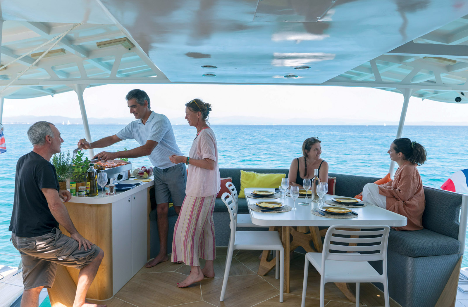 L’espace à vivre sur la nacelle est vraiment enthousiasmant. L’ambiance est très lumineuse grâce aux hublots panoramiques.
