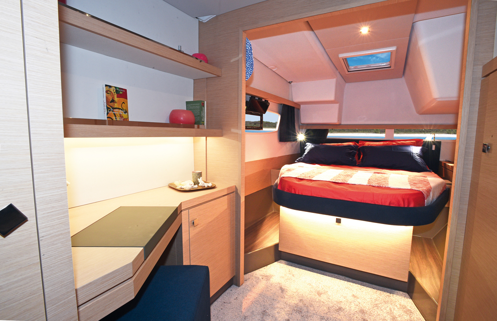 Essai catamaran Lucia 40 Fountaine Pajot cabine