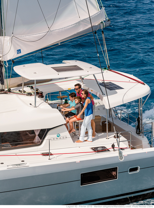 Lagoon 42 catamaran review : all the family sailing