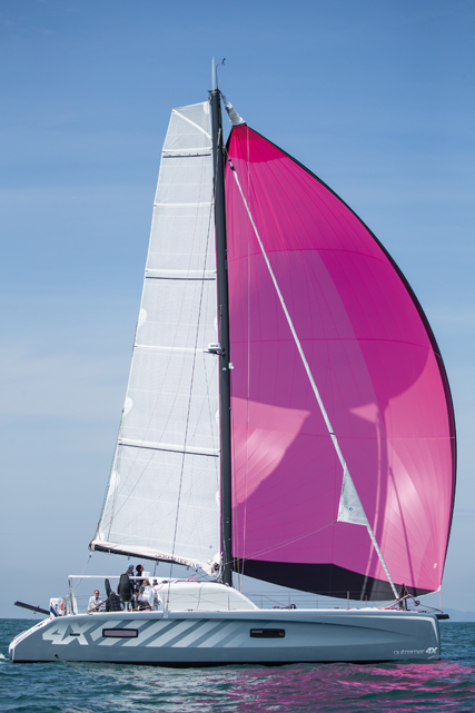 Test Outremer 4X