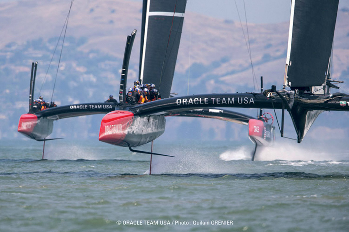 Dès 2013, l’America’s Cup passe au catamaran à foils avec l’AC72 – puis l’AC75, un peu plus petit.