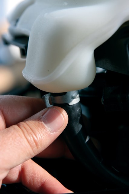 Entretenir son moteur hors-bord étape 11