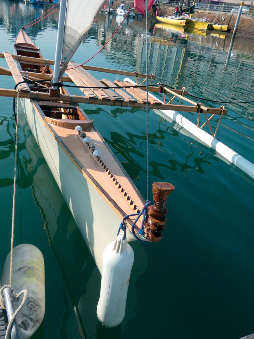 La pirogue samoane conçue et construite par Christian Campi.