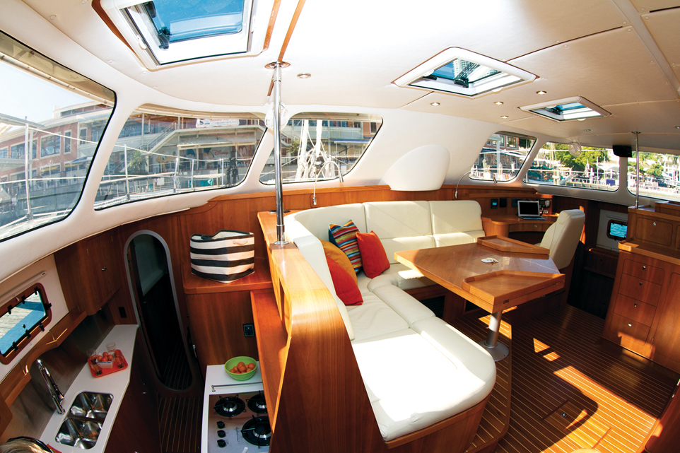 2015 Multihull buyer's guide : From 41 to 50 feet