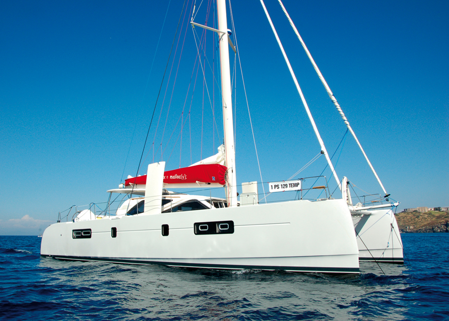 2015 Multihull buyer's guide : From 50 to 60 feet