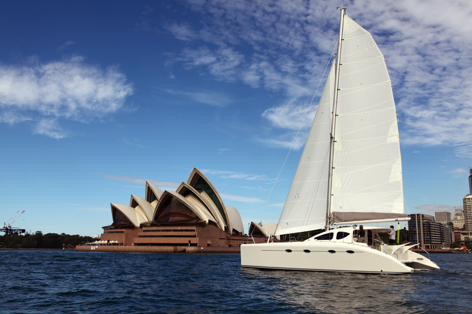 2015 Multihull buyer's guide : less than 40 feet