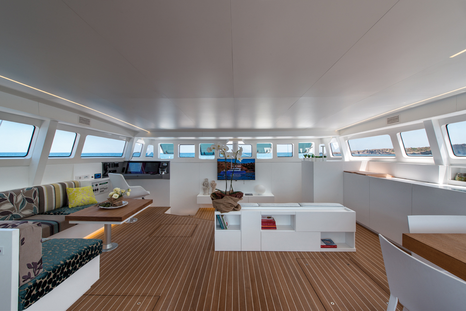 2015 Multihull buyer's guide : More than 60 feet