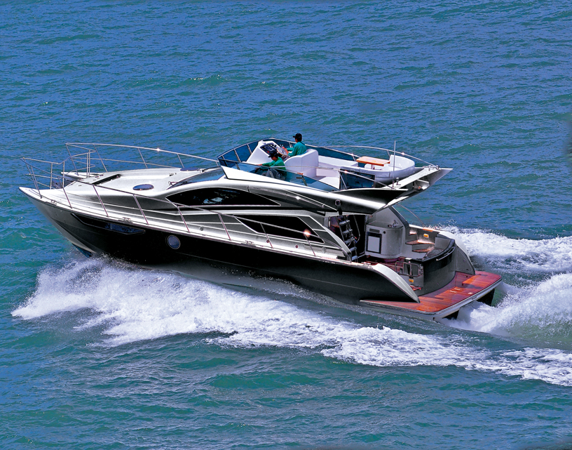 2015 Multihull buyer's guide : motor multihull