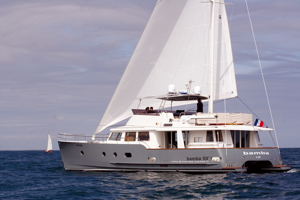 2015 Multihull buyer's guide : motor multihull