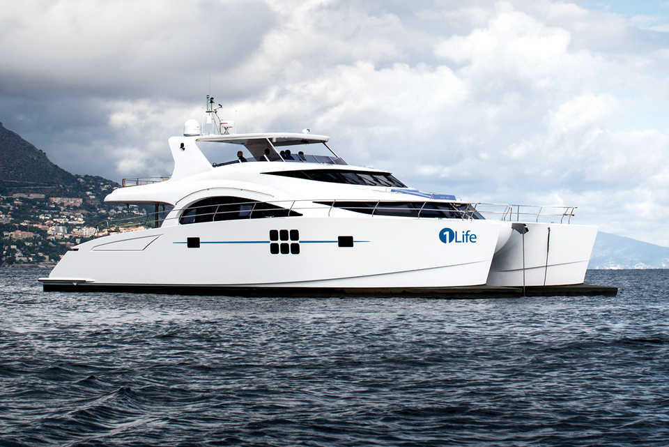 2015 Multihull buyer's guide : motor multihull