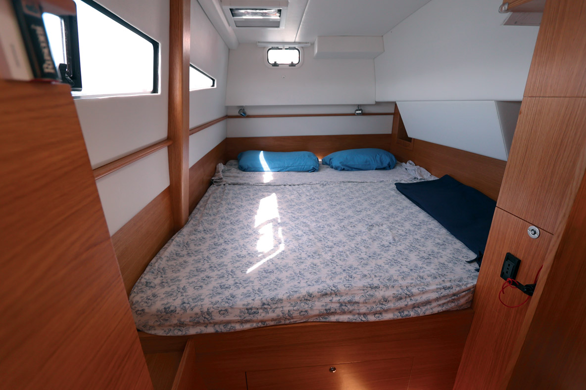 La cabine invités arrière bénéficie d’un vrai couchage double.