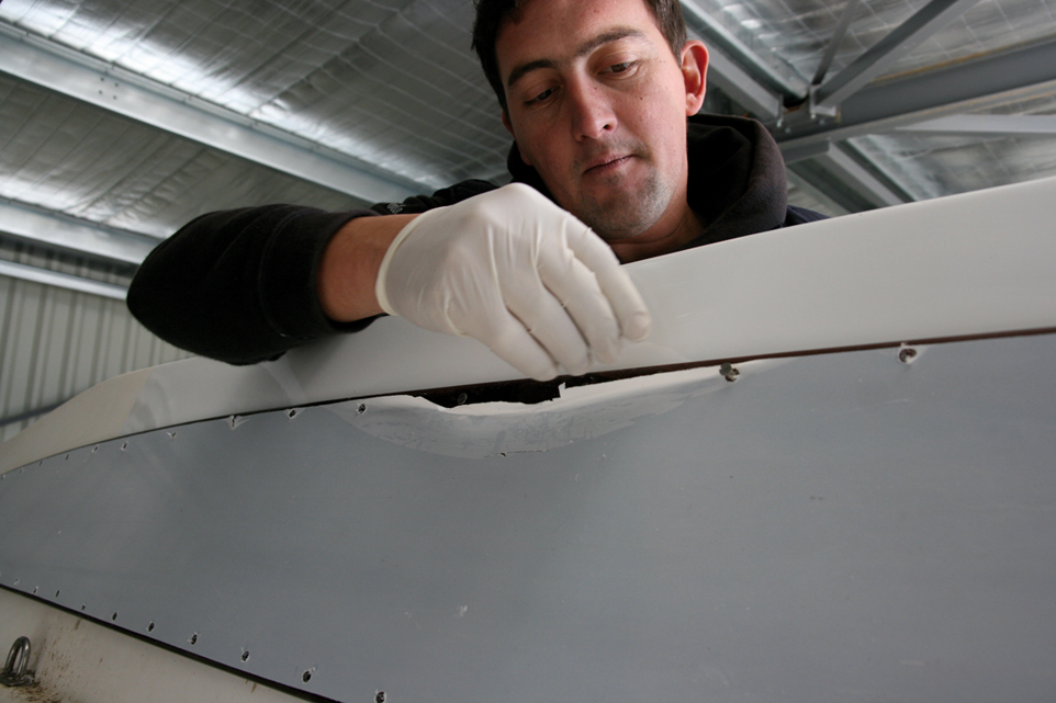 Fitting new portlights