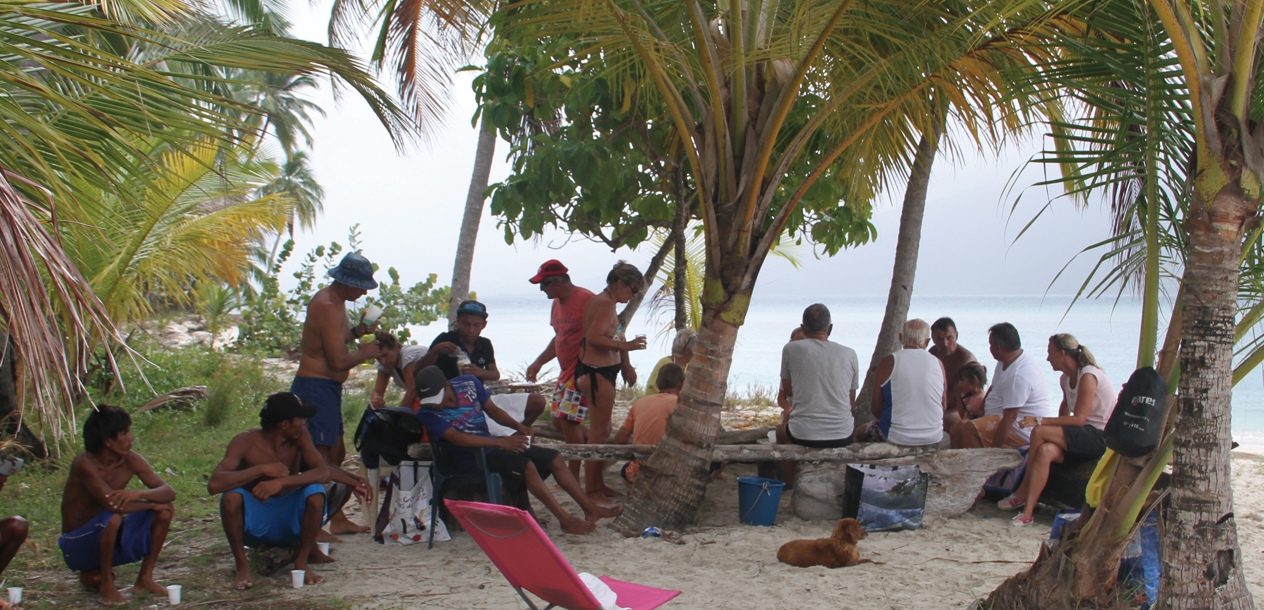 Six boats and their crews... That’s a lot of people!