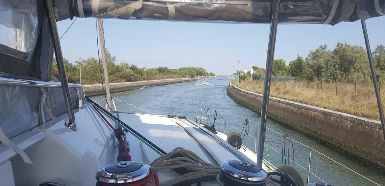 Navigating the narrow canals is not always easy.  And be careful with the tides…