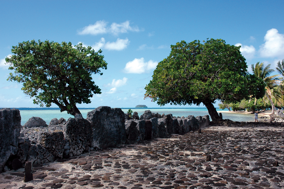 Chronicle around the world : Leeward Islands