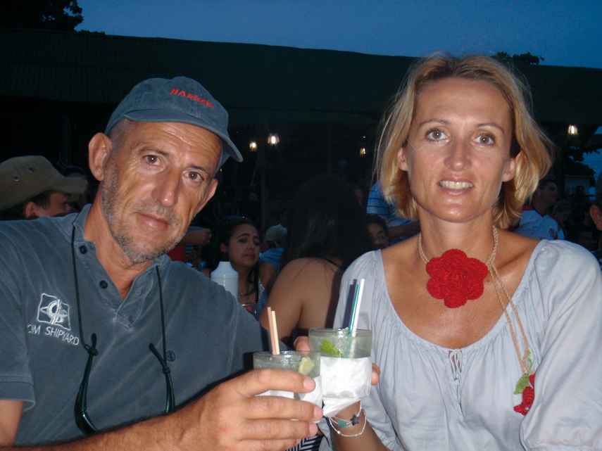 Chronicle around the world : one year since setting off