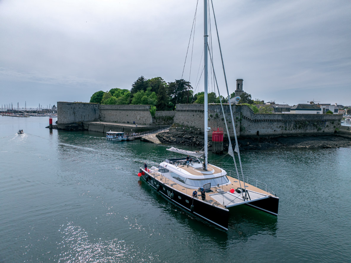 Magnifique arrivée de l’Exclusive 76 à Concarneau.