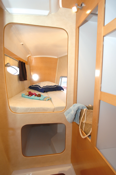 Essai Fountaine Pajot Mahé 36