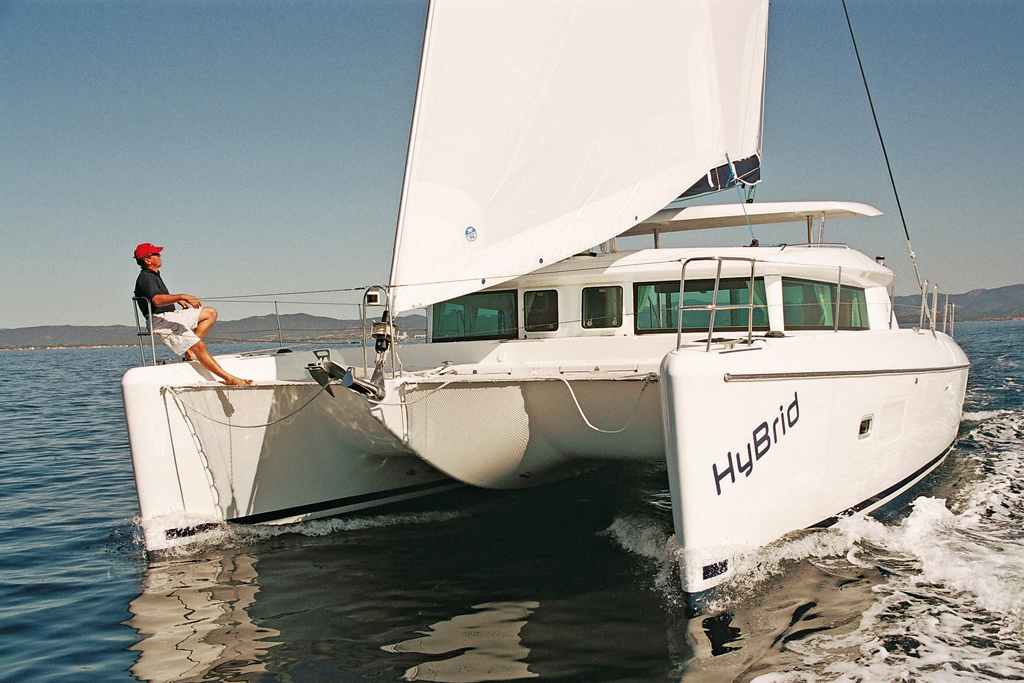 Essai Lagoon 420 Hybrid