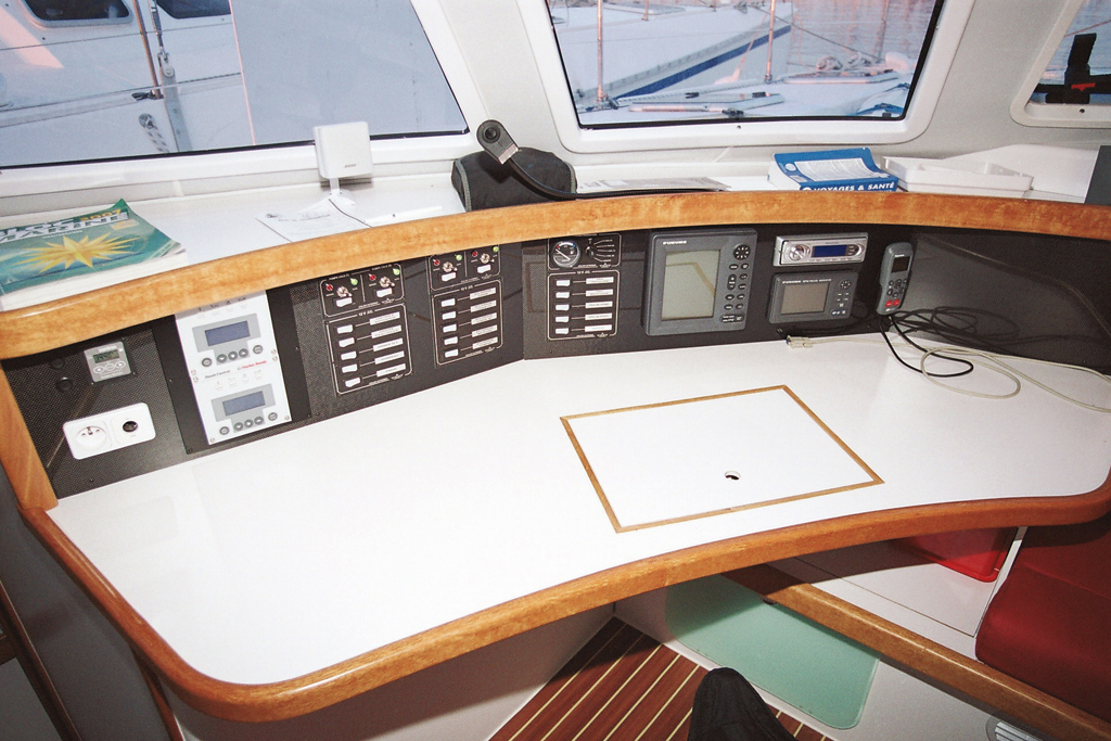 Essai Outremer 42' diesel/electrique