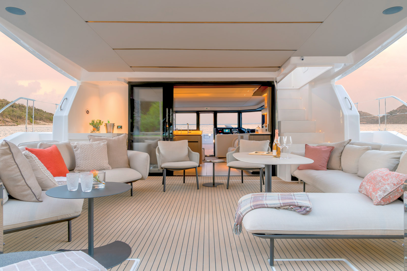 La configuration Alfresco illustre parfaitement la philosophie de cette version 2026 : rendre les espaces extérieurs plus modulables, conviviaux et agréables à vivre.