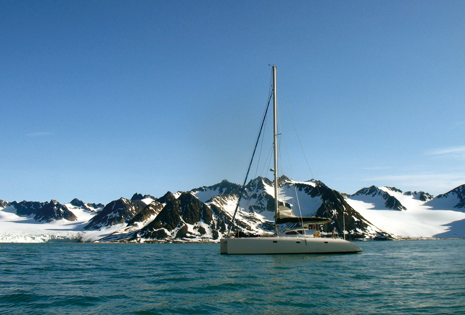 Classic or avant-garde design for ocean cruising