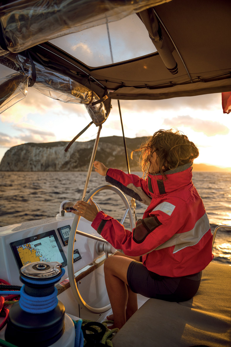 Retour au portant vers Olbia : nous avons navigué jusqu’à la dernière minute de jour !