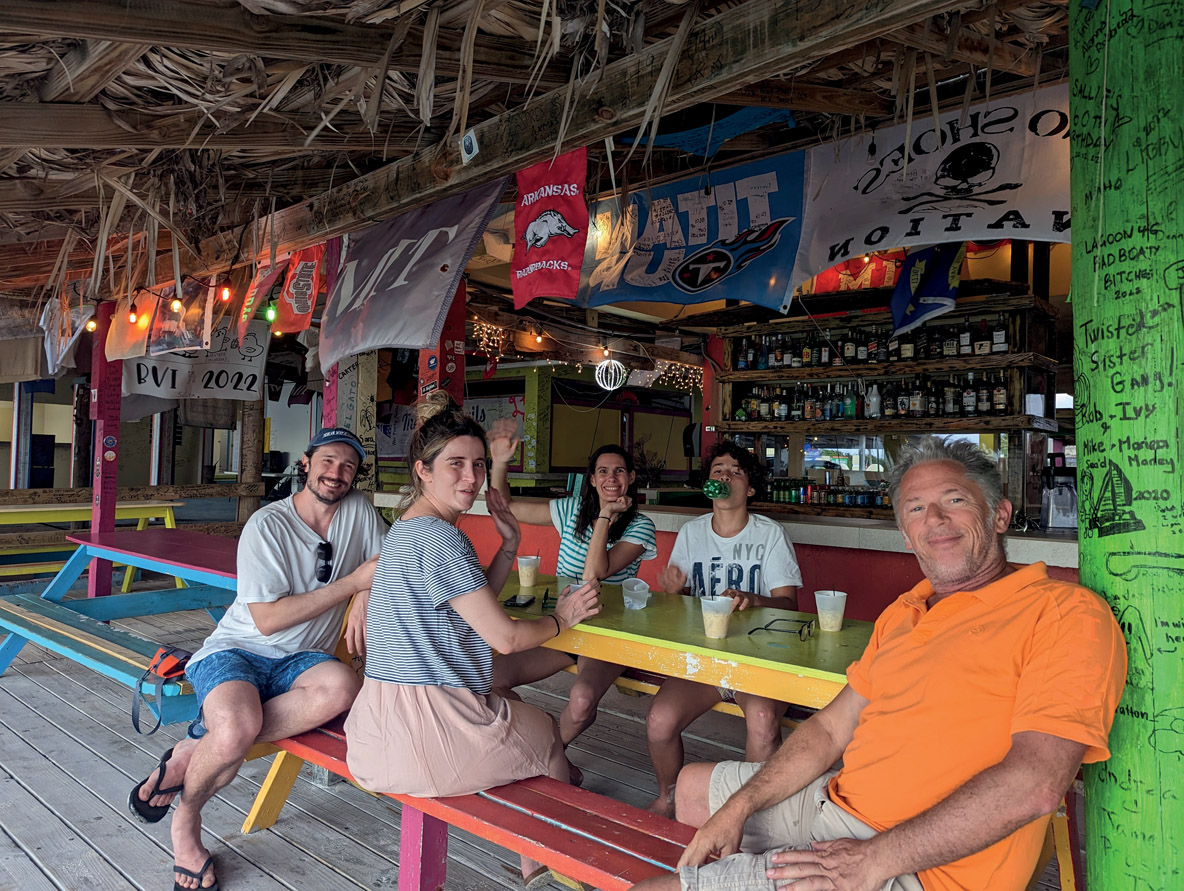 Le rendez-vous incontournable de Setting Point :  le Potter’s Bar, où vous pourrez déguster des langoustes délicieuses et profiter d’incroyables couchers de soleil.