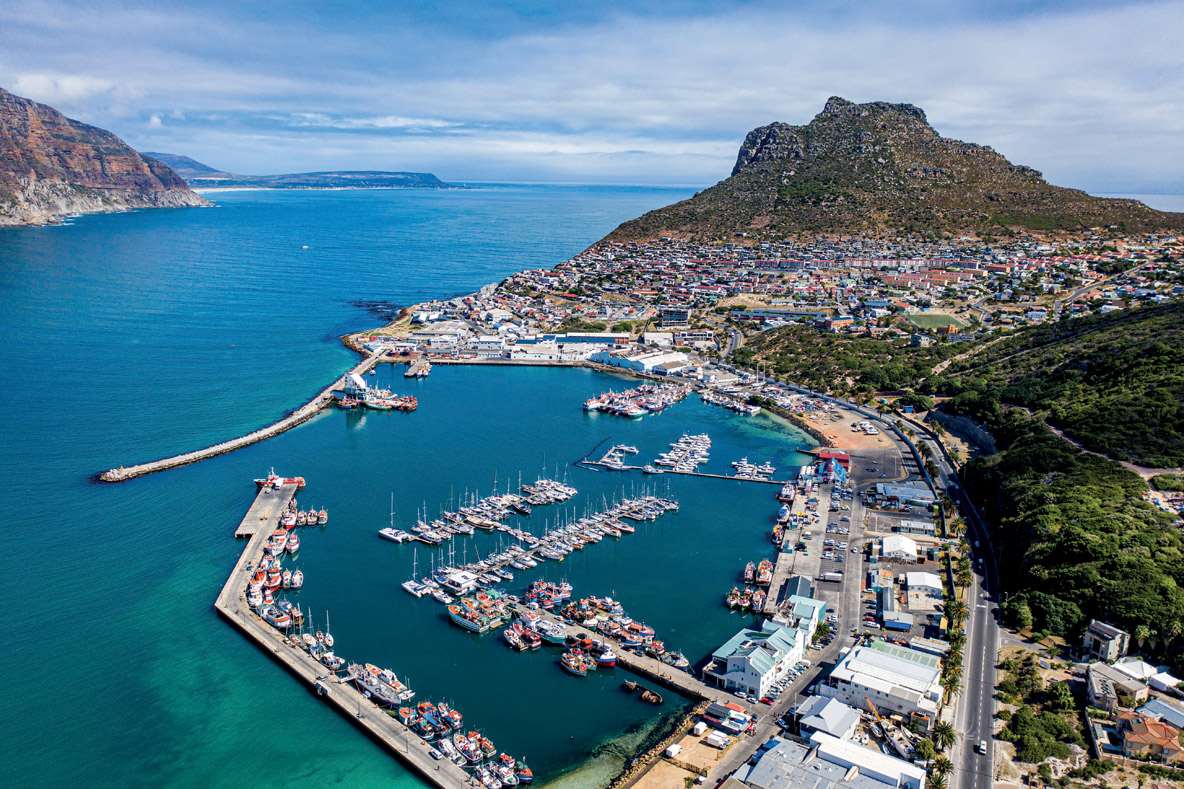 Hout Bay  dans son écrin  magnifique…