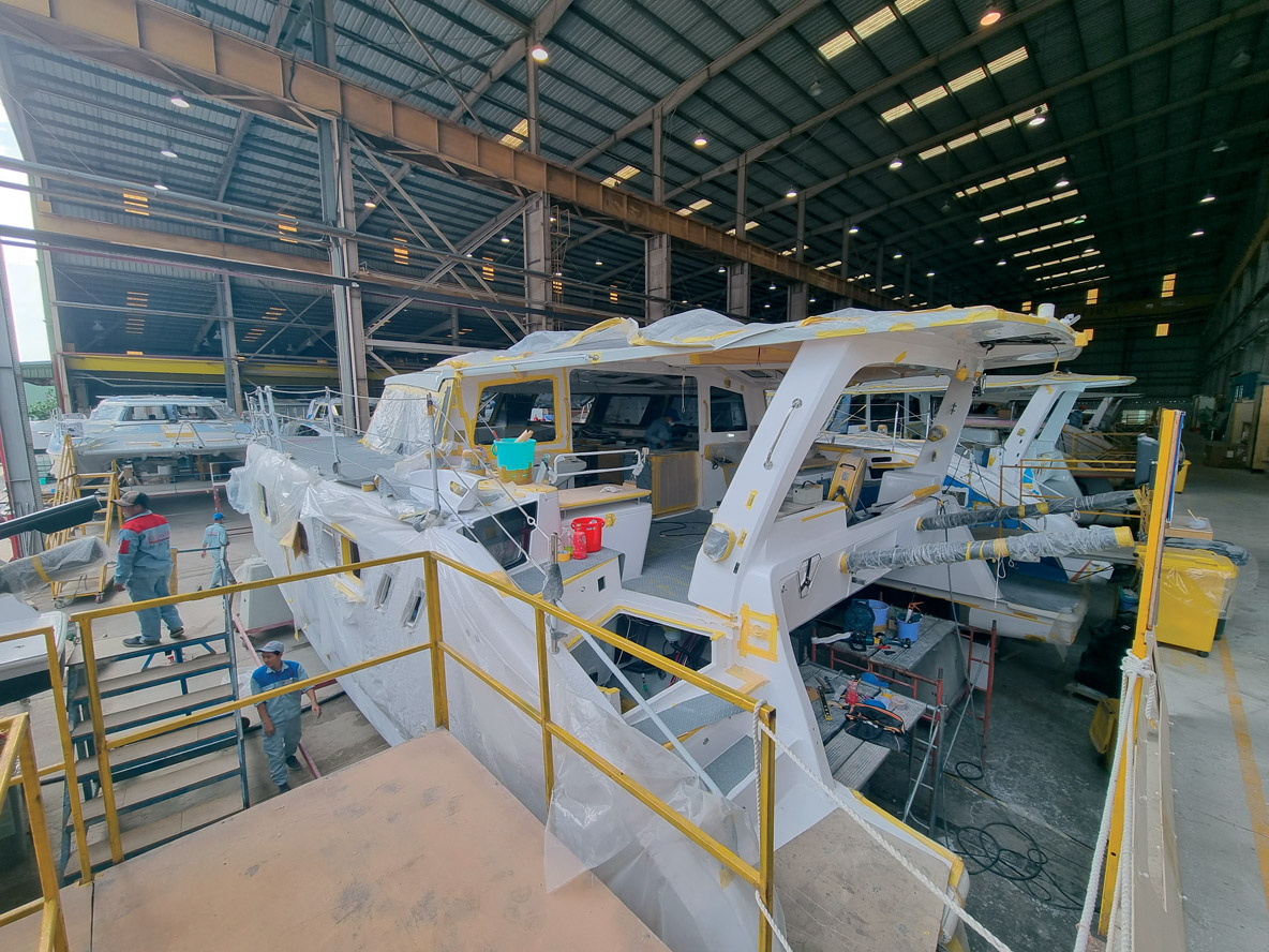 Seawind exploite désormais des lignes de production dédiées à chacun de ses modèles dans son nouveau grand chantier de Hoh Chi Minh-City.