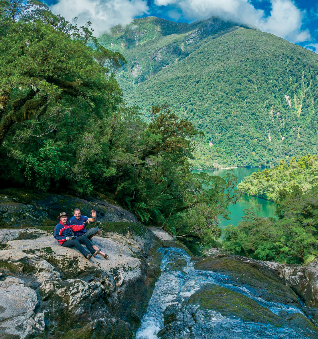 Le fiord de George Sound abrite les magnifiques chutes d’Alice Falls.