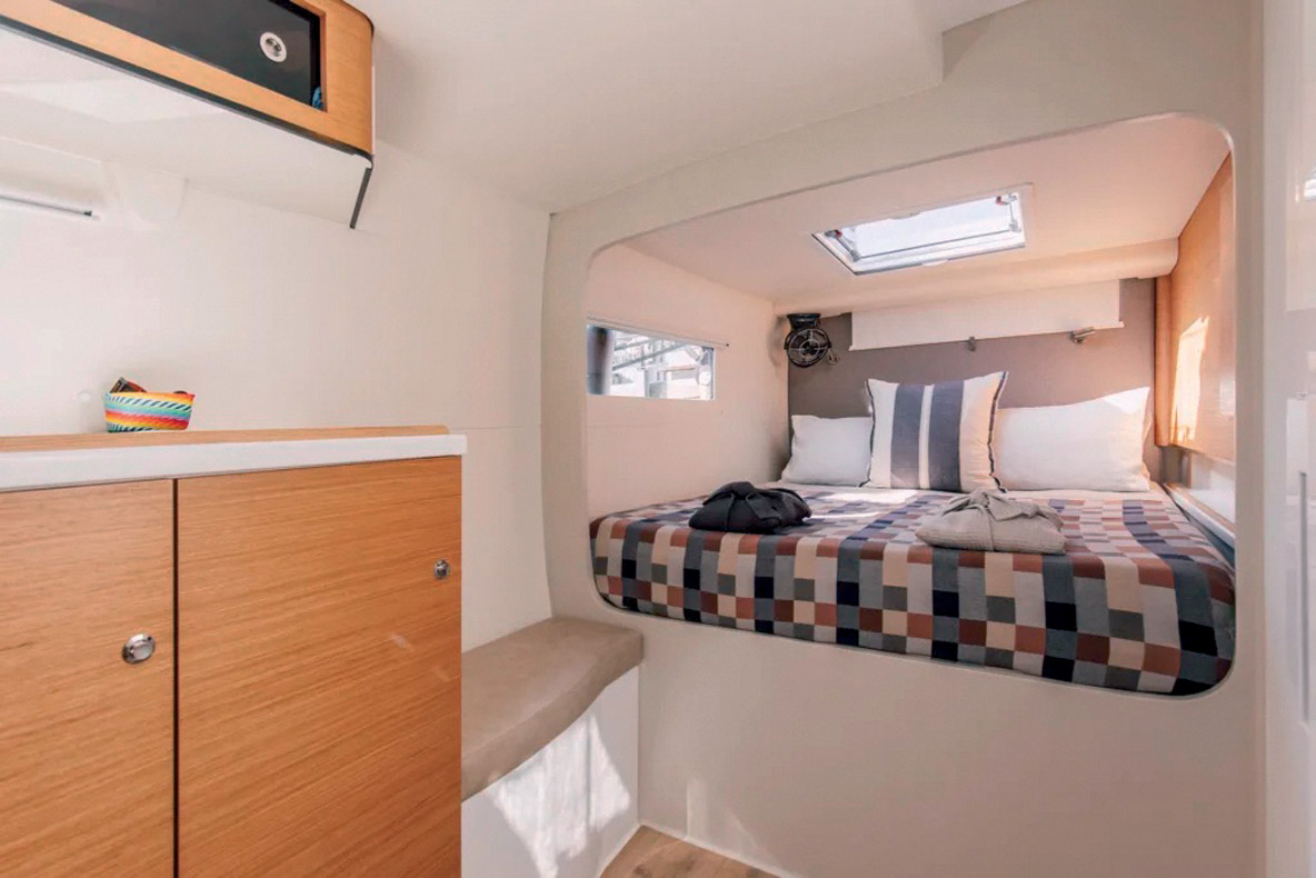 L’espace nuit est très correct et chaque cabine profite d’une salle d’eau privative.