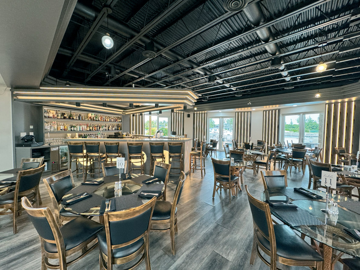 Le restaurant The Galley est rapidement devenu une référence sur l’île de Gran Bahama.