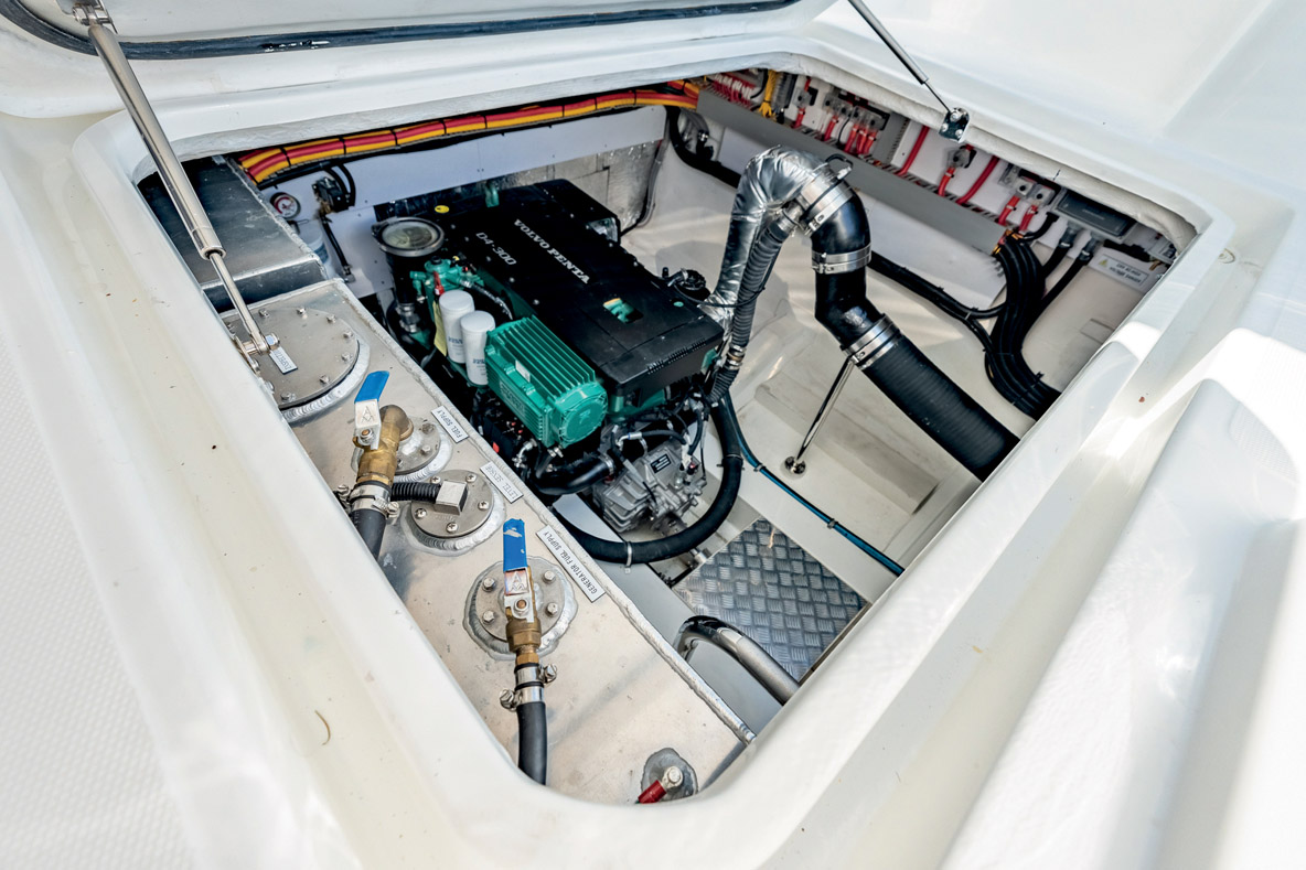 The standard version is powered by 2 x 230 HP  D4 Volvo engines, which can be increased to 2 x 300 HP.