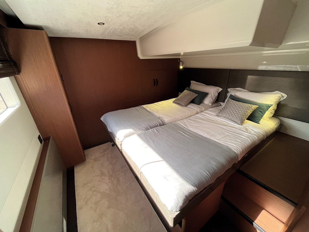 Dans les coques, les deux cabines profitent également de l’effet «&nbsp;boîte&nbsp;» entre le fond  de la nacelle et le plancher.