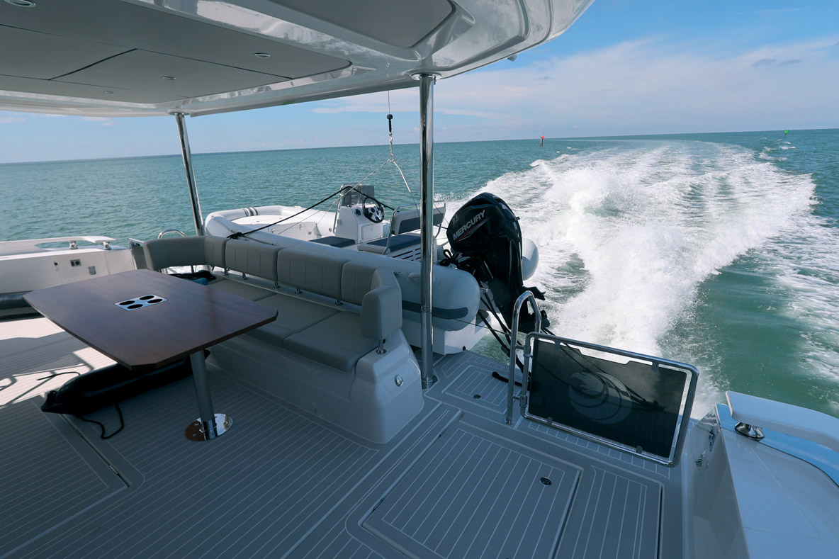 L’organisation du cockpit reprend les mêmes principes que sur les 42 et 44.