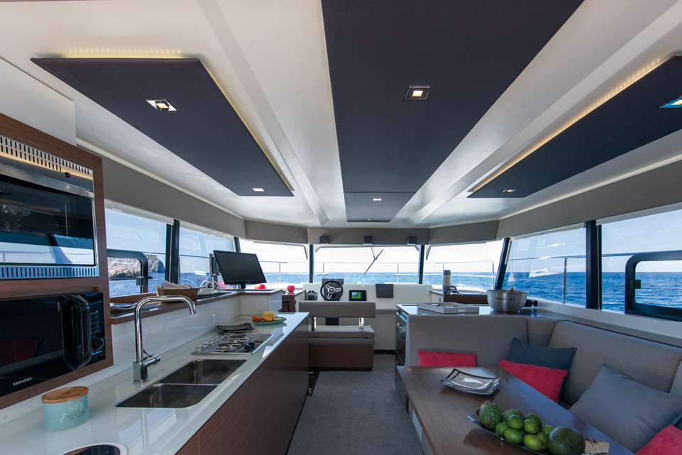 Paris Boat Show - motor multihulls