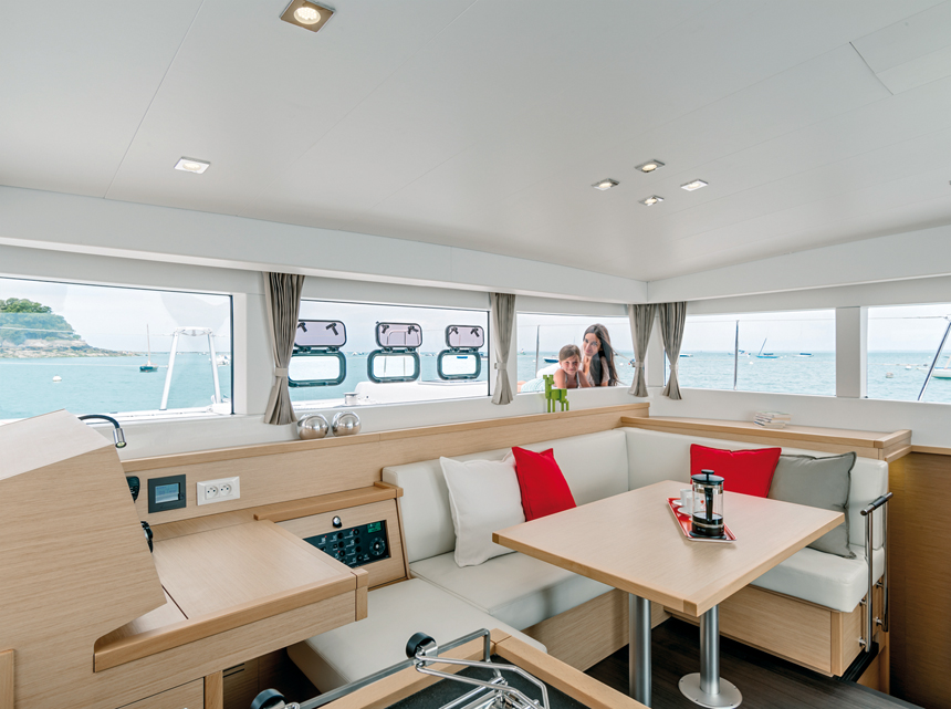 Paris Boat Show - motor multihulls