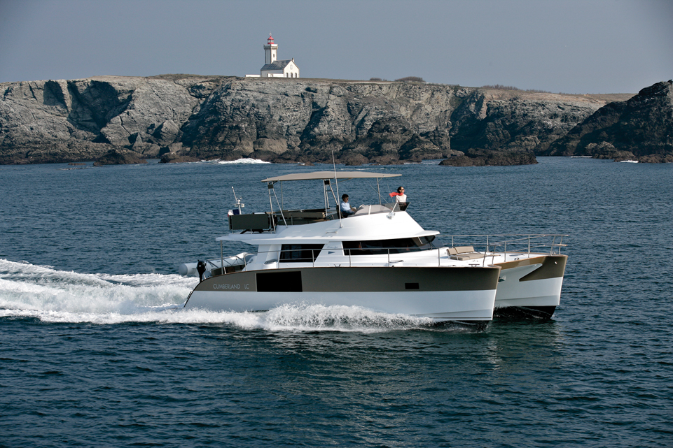 Paris Boat Show - motor multihulls