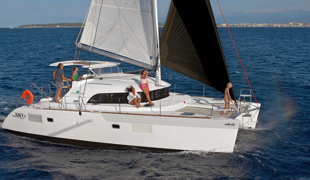 Paris Boat Show - under 40 feet