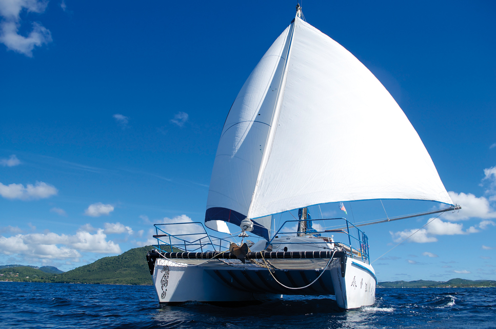 Teenager in a boat around the world
