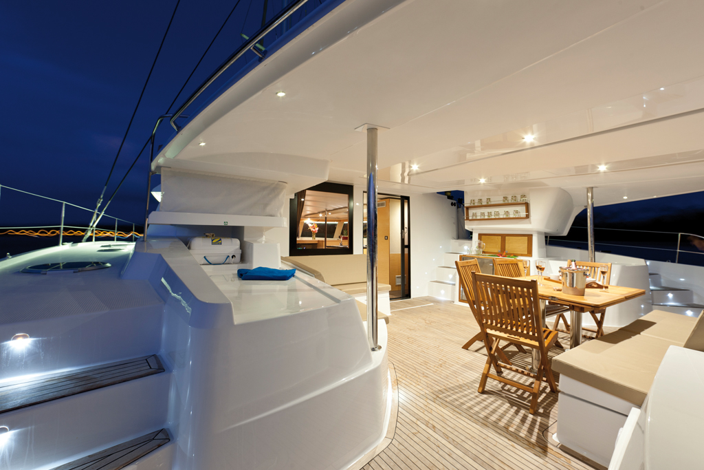 Test Fountaine Pajot Sanya 57'