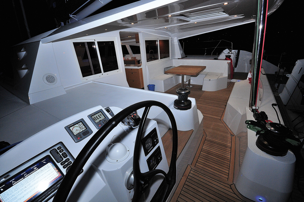 Test catamaran Nautitech 542