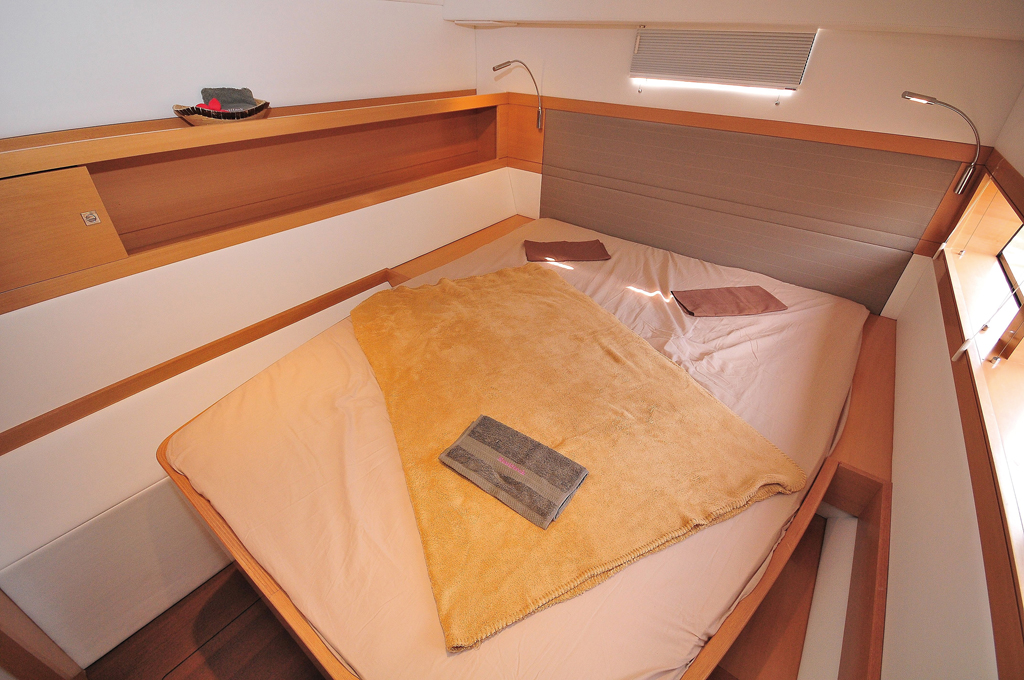 Test catamaran Nautitech 542