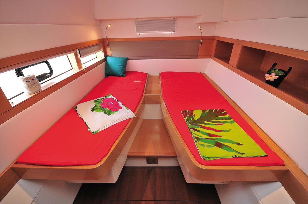 Test catamaran Nautitech 542