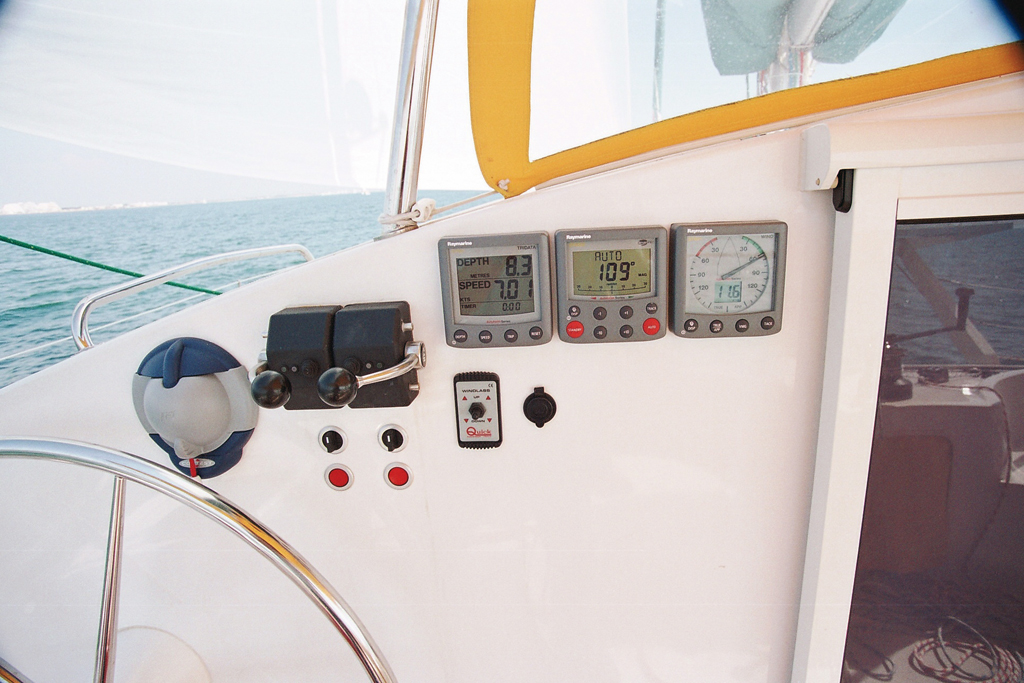 Test Outremer 42' diesel/electrique