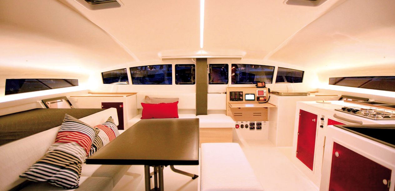 The nacelle, much shorter than that of its competitors, logically offers noticeably less volume.